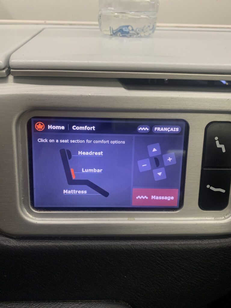 Neil Scrivener reviews Air Canada's Signature Class (Business Class) offering on board the Boeing 787.