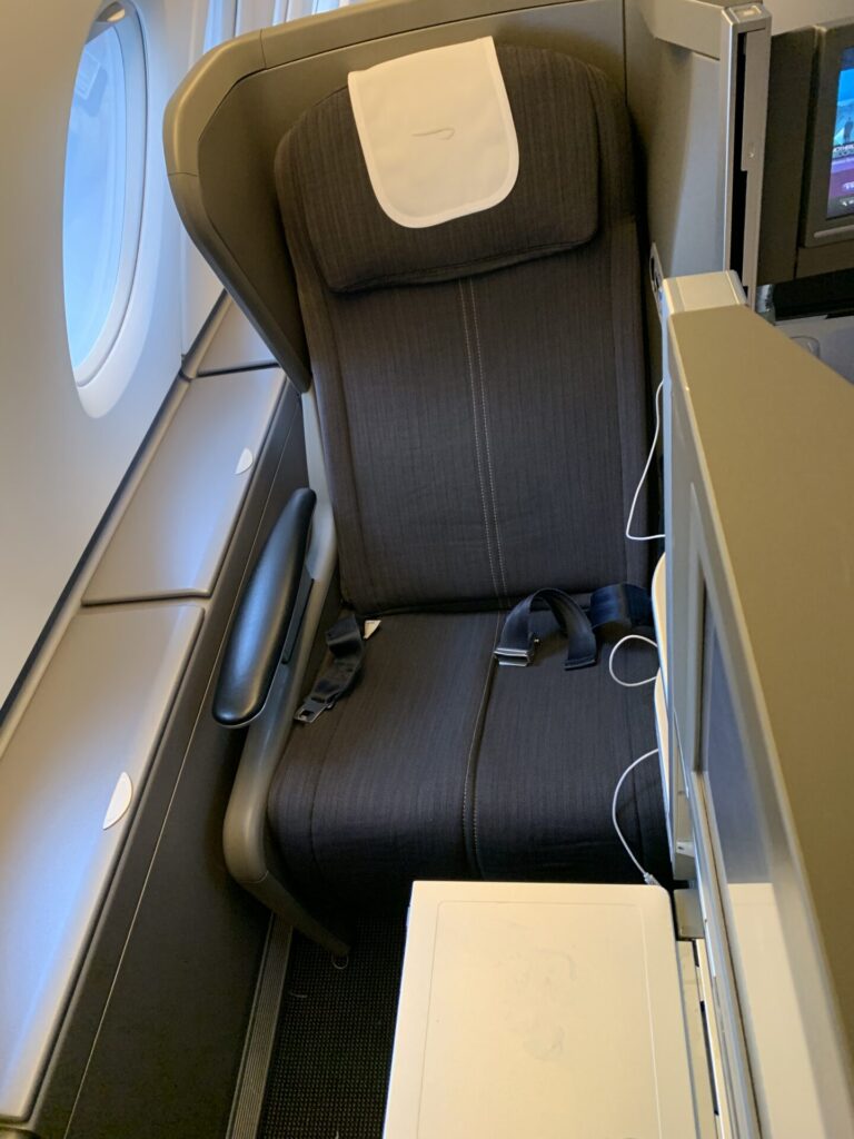 Neil Scrivener reviews BA269 in British Airways' Club World from London Heathrow (LHR) to Los Angeles (LAX).