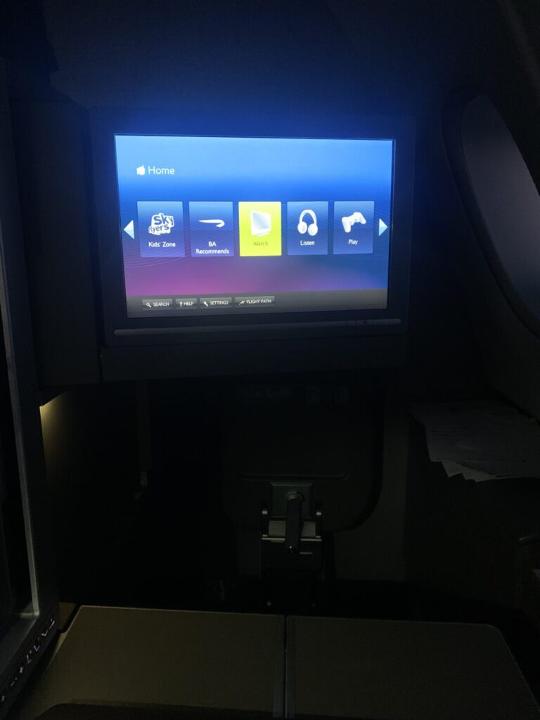 Neil Scrivener reviews BA269 in British Airways' Club World from London Heathrow (LHR) to Los Angeles (LAX).