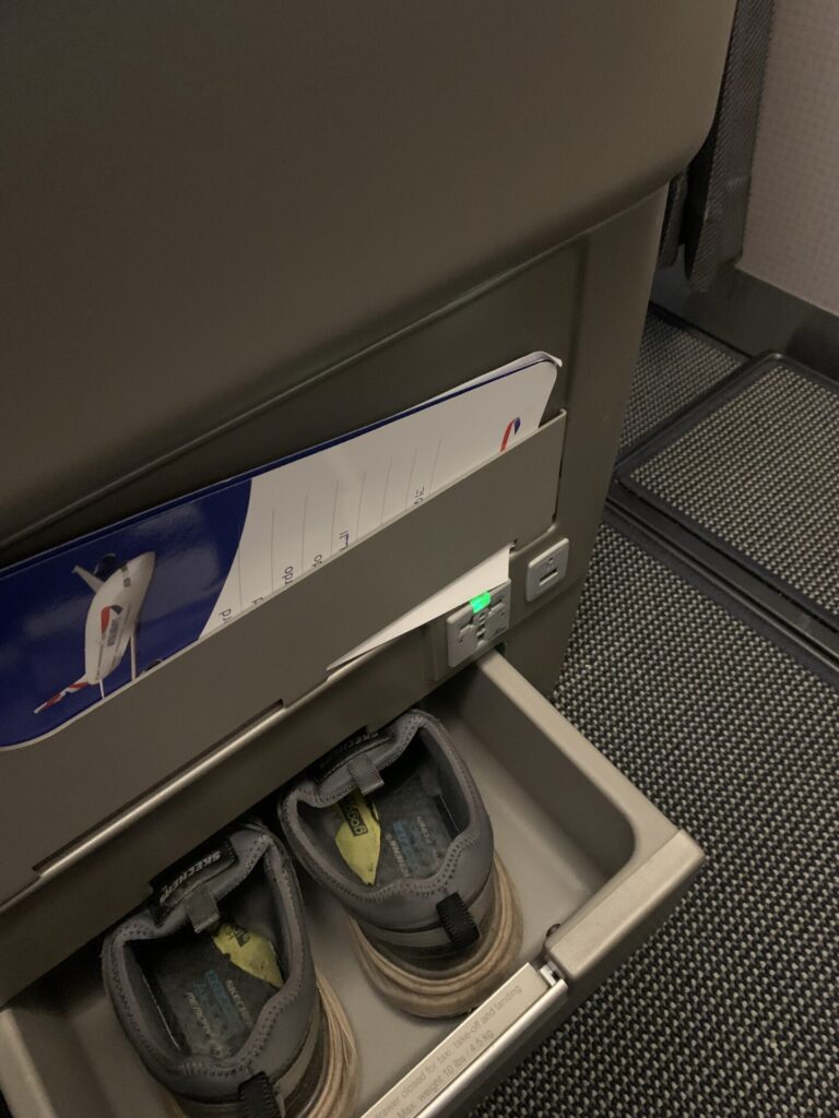 Neil Scrivener reviews BA269 in British Airways' Club World from London Heathrow (LHR) to Los Angeles (LAX).