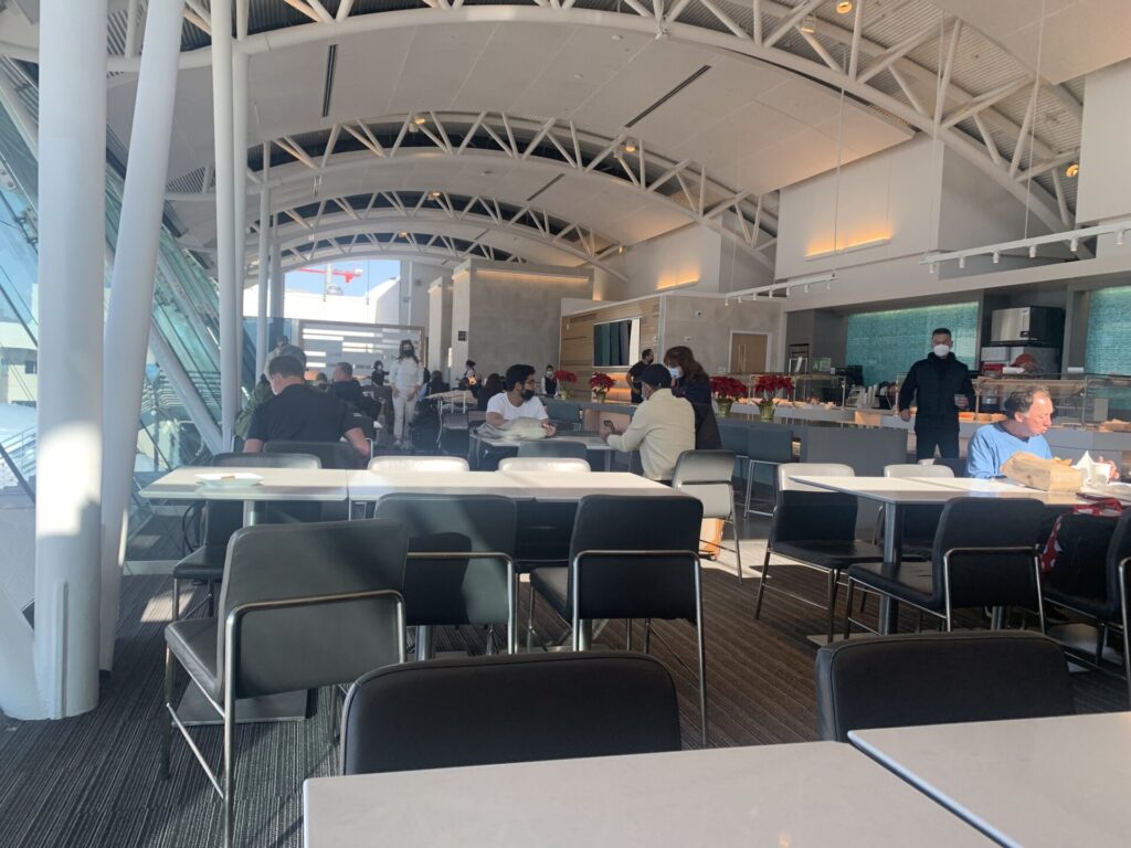 Flying Business reviews the American Airlines Admirals Club at Los Angeles Airport (LAX) Terminal 4 for OneWorld members.