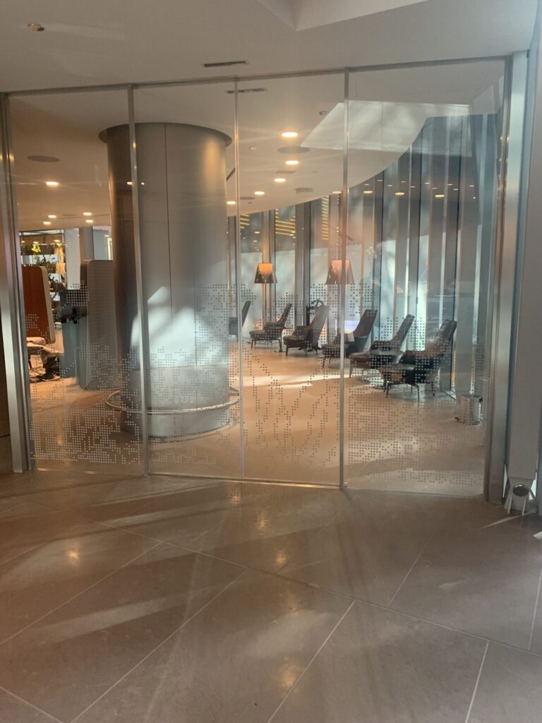 Neil Scrivener reviews the Priority Pass Al Maha Lounge at Doha Hamad International Airport, Qatar.