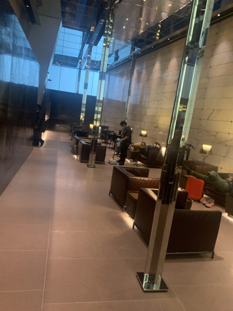 Neil Scrivener reviews the Priority Pass Al Maha Lounge at Doha Hamad International Airport, Qatar.