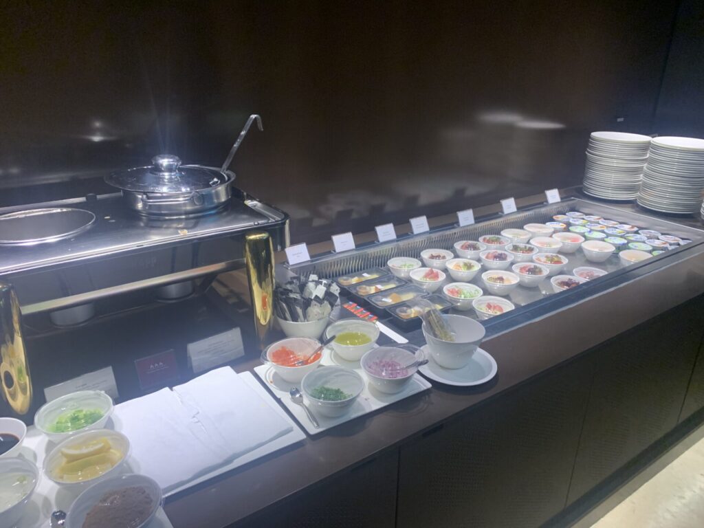 Neil Scrivener reviews the Priority Pass Al Maha Lounge at Doha Hamad International Airport, Qatar.