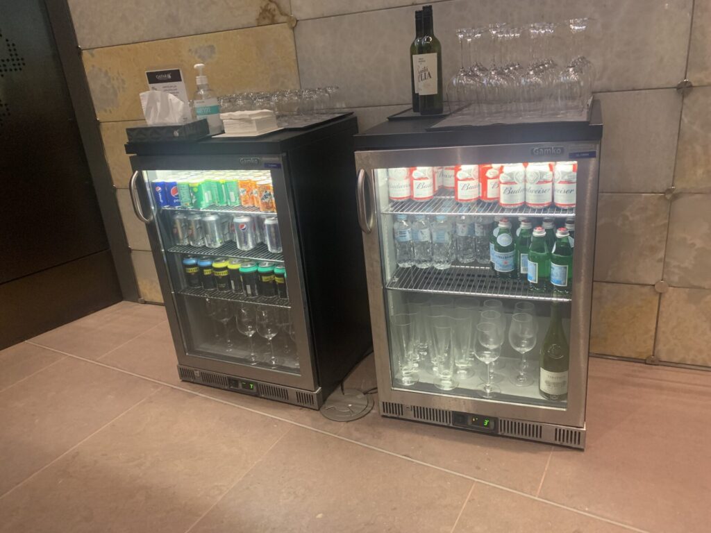 Neil Scrivener reviews the Priority Pass Al Maha Lounge at Doha Hamad International Airport, Qatar.