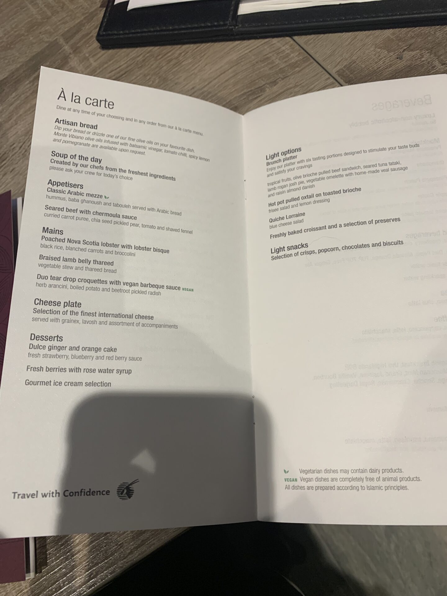 ✈️ Qatar Airways vs. Etihad: Who Wins in Business Class? 🏆✨
Two Gulf giants, two premium experiences—Qsuite or Etihad’s Business Class? 🛏️🍽️ From seats to service, we break it all down so you can choose the best! Read our in-depth review and find out which airline truly delivers luxury in the sky.