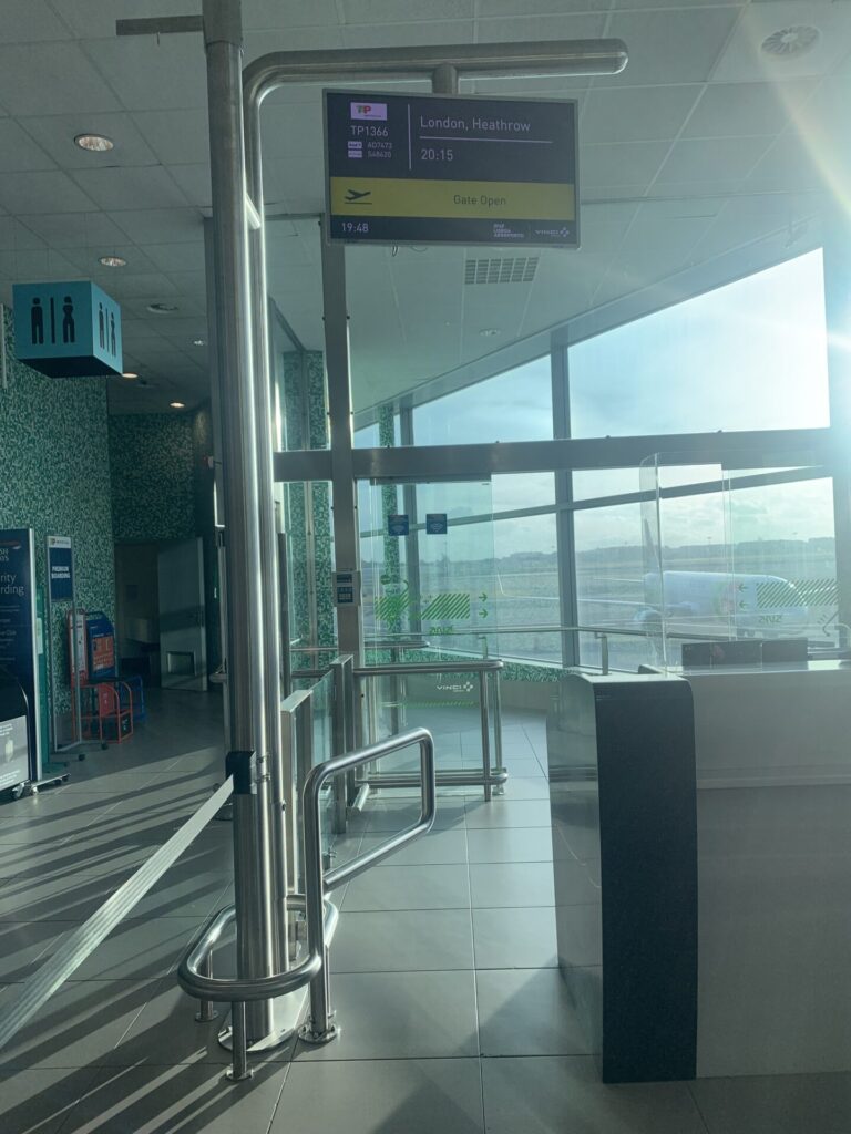 Neil Scrivener reviews TAP Portugal's in Business Class on flights to and from LondonHeathrow and Lisbon on the A320neo.