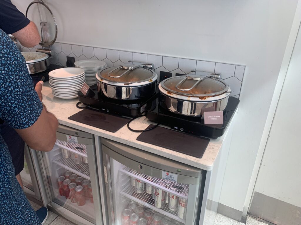 Flying Business reviews the 51st & Green Lounge in Dublin's US Pre-Clearance area, access for those flying Business Class with American Airlines, Delta Airlines, United Airlines and Aer Lingus.