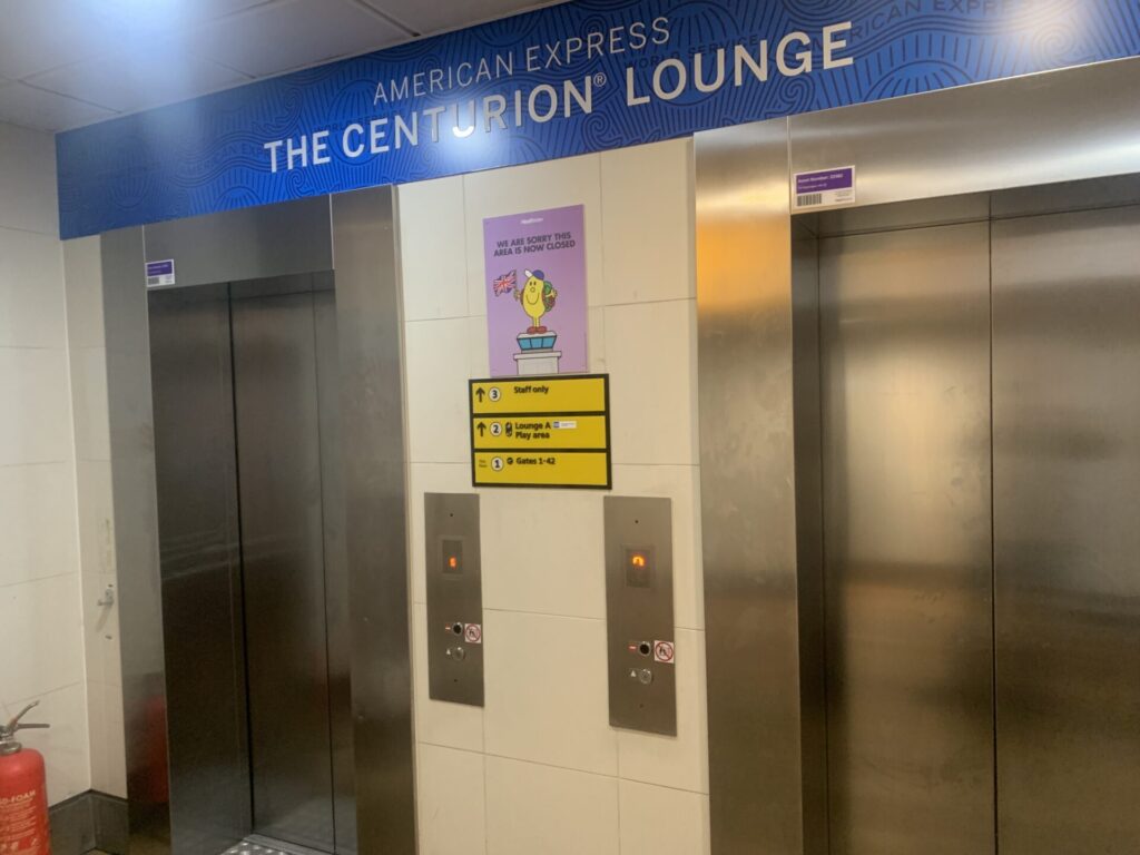 Flying Business review the American Express Centurion Lounge in London Heathrow's Terminal 3.