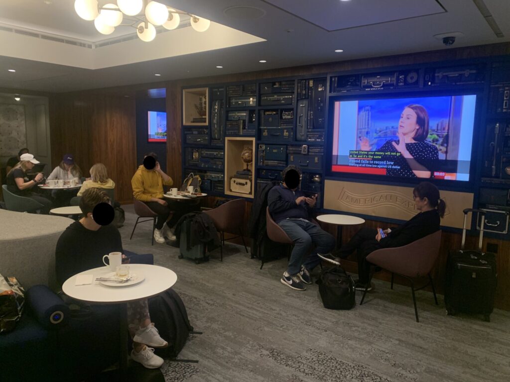 Flying Business review the American Express Centurion Lounge in London Heathrow's Terminal 3.