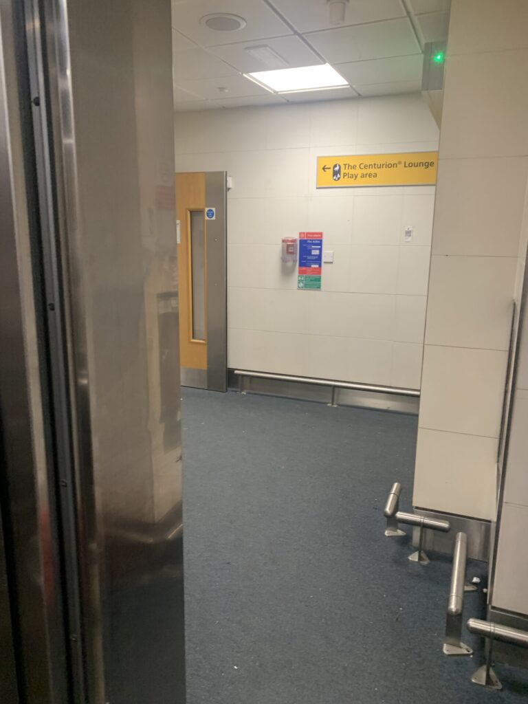 Flying Business review the American Express Centurion Lounge in London Heathrow's Terminal 3.