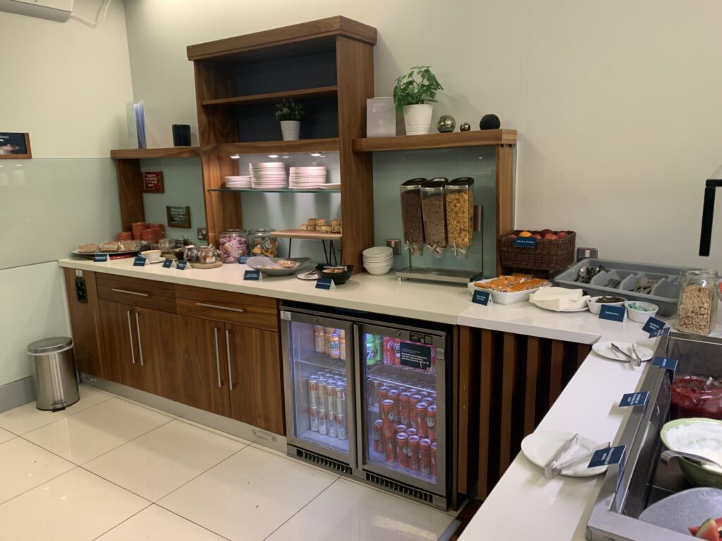 Flying Business reviews The Lounge in Dublin Airport's Terminal 2 - access for Priority Pass and American Express Members