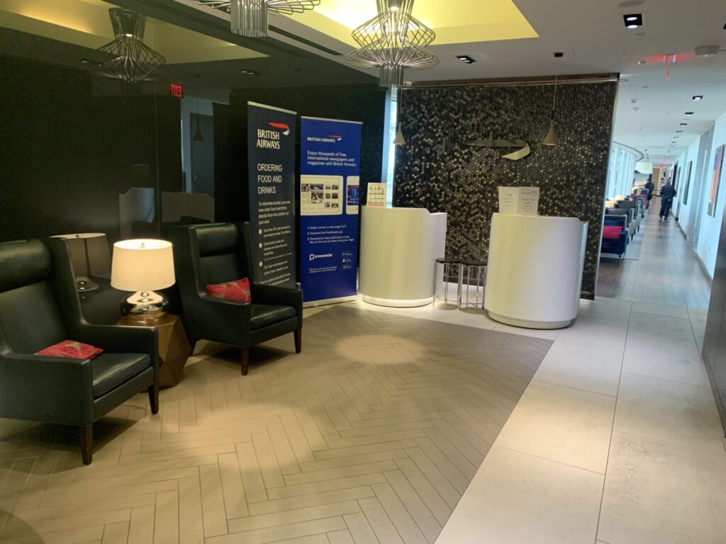 Flying Business reviews the British Airways Lounge in Washington Dulles' Airport, in Concourse B - which also serves as a Priority Pass Lounge.