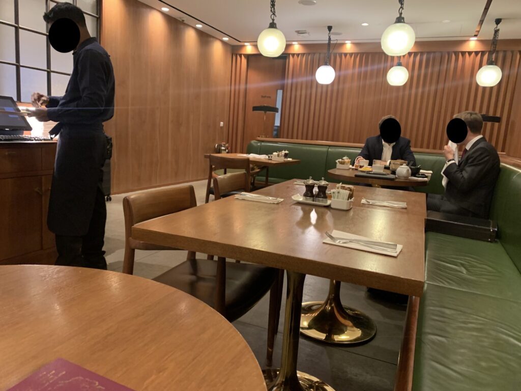 Flying Business reviews the Cathay Pacific First and Business Class Lounges at Heathrow's Terminal 3.