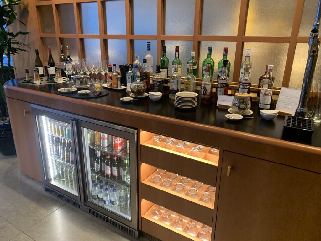 Flying Business reviews the Cathay Pacific First and Business Class Lounges at Heathrow's Terminal 3.