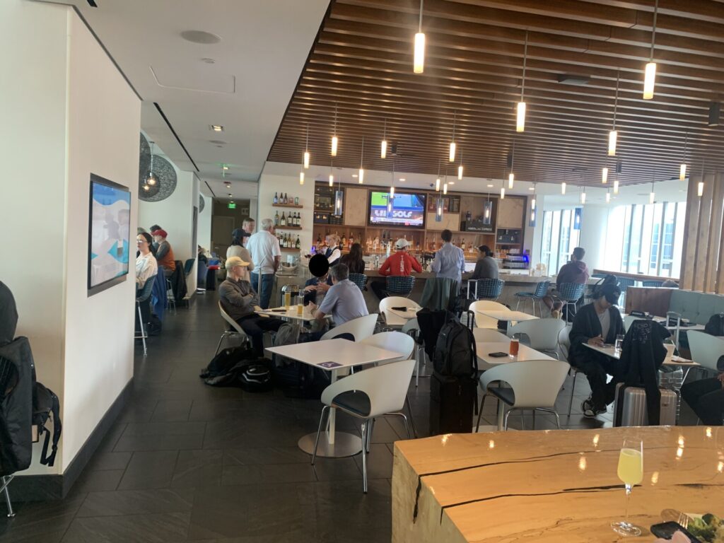 Flying Business reviews the American Express Centurion Lounge at Philadelphia's International Airport.