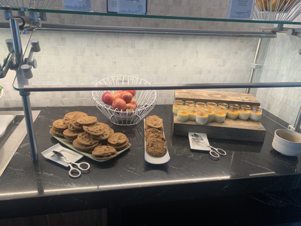 Flying Business reviews the American Express Centurion Lounge at Philadelphia's International Airport.