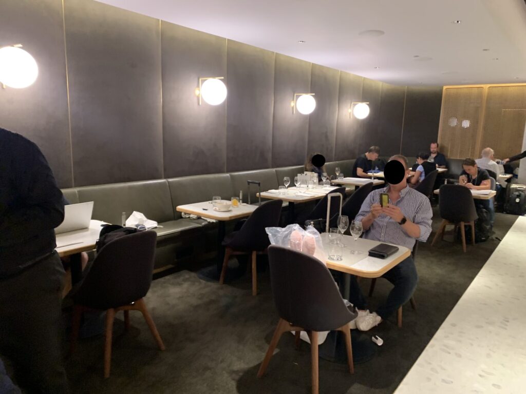 Flying Business reviews the Qantas Airlines First Lounge in Terminal 1 of Singapore's Changi Airport - accessed via OneWorld Emerald status.