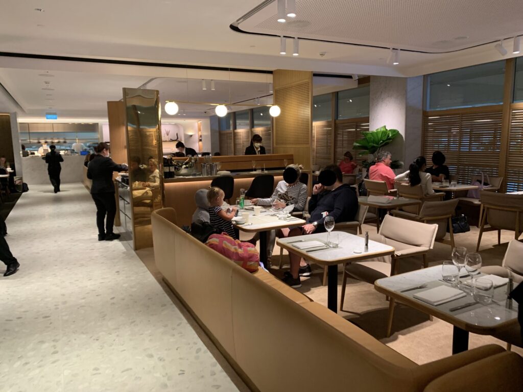 Flying Business reviews the Qantas Airlines First Lounge in Terminal 1 of Singapore's Changi Airport - accessed via OneWorld Emerald status.