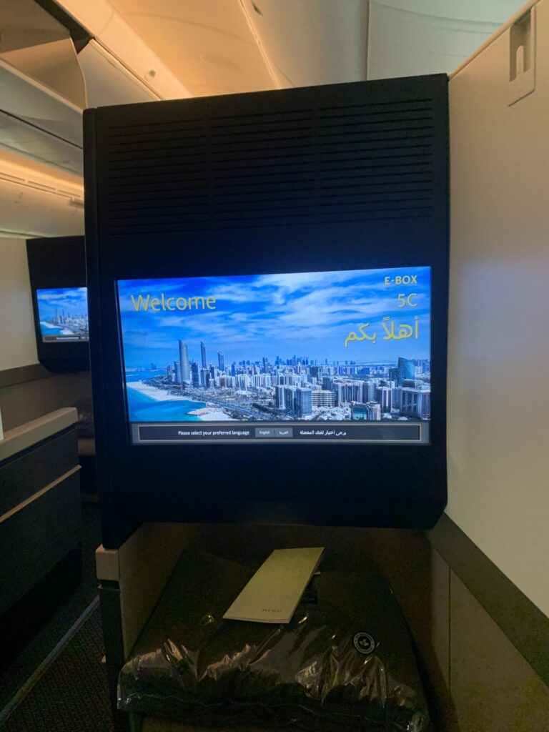 Neil Scrivener reviews a flight from Dublin to Abu Dhabi with Etihad on the EY42 787-9 in Business Class.