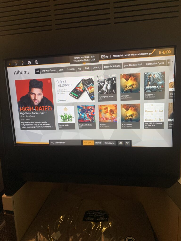 Neil Scrivener reviews a flight from Dublin to Abu Dhabi with Etihad on the EY42 787-9 in Business Class.