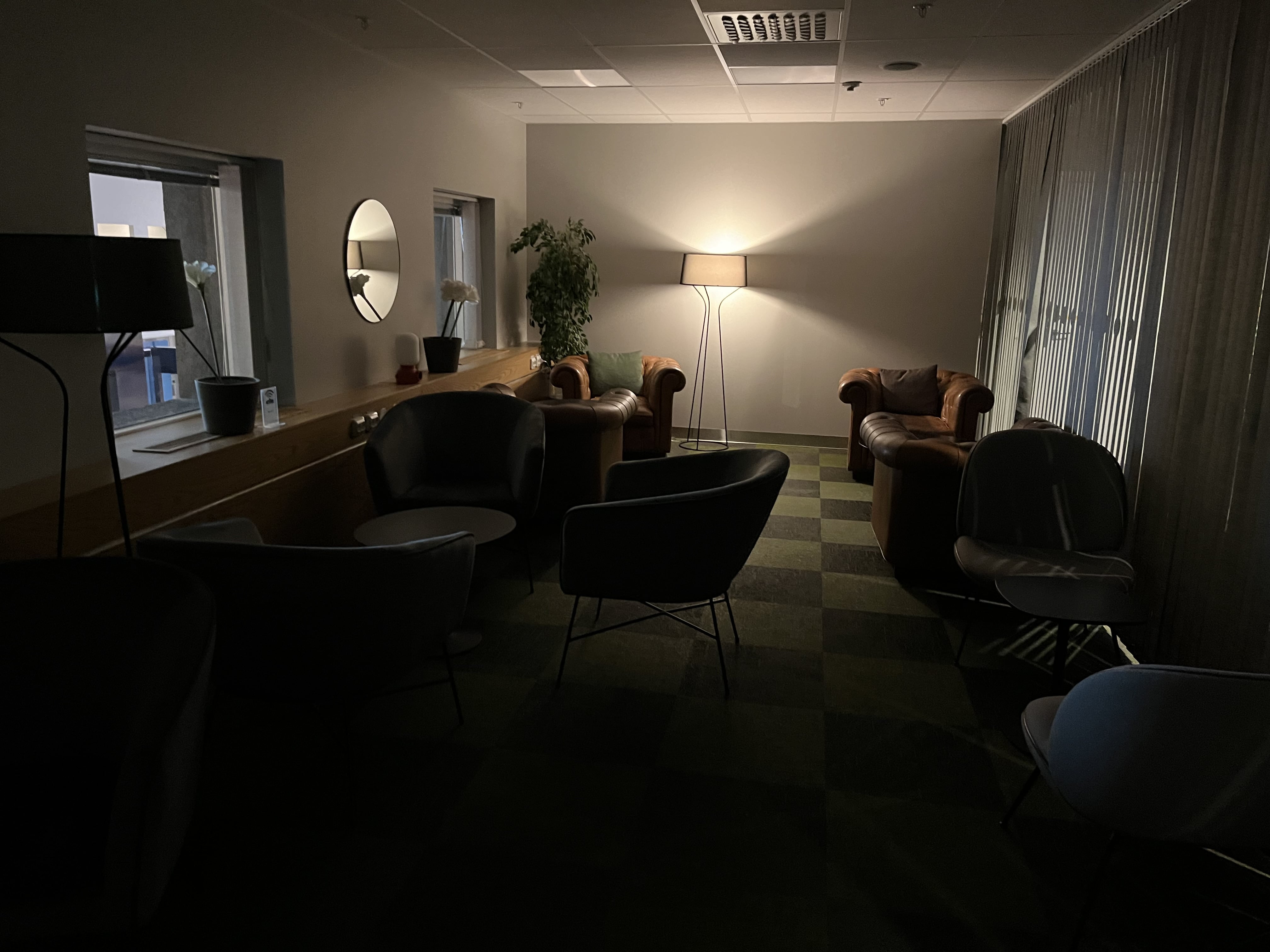 Neil Scrivener reviews the Pearl Lounge in Arlanda Airport's Terminal 5, accessed by flying Business Class and Priority Pass members.