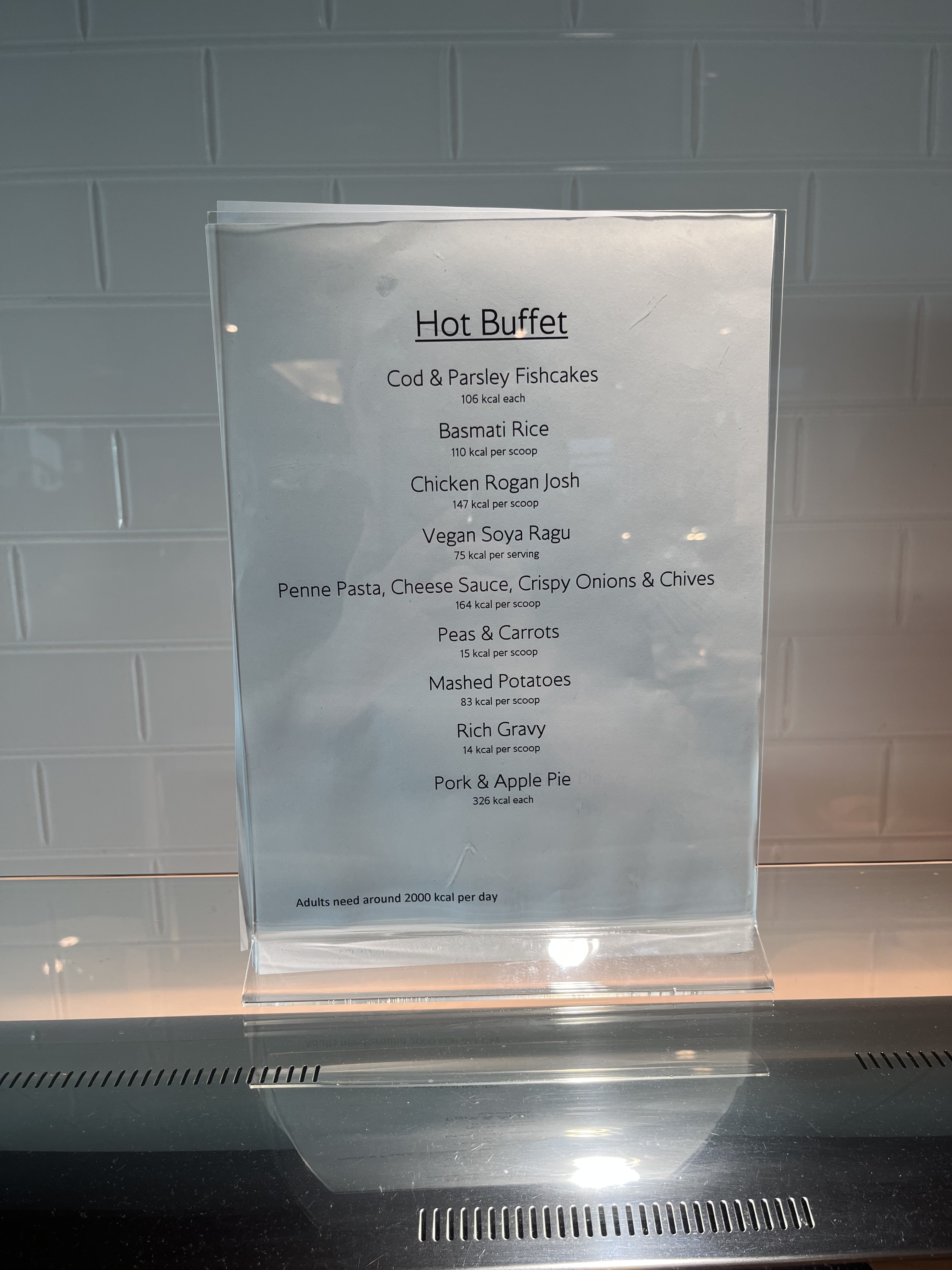 Neil Scrivener reviews the British Airways First and Business Class at Gatwick Airport's South Terminal - available to Club World and OneWorld passengers.