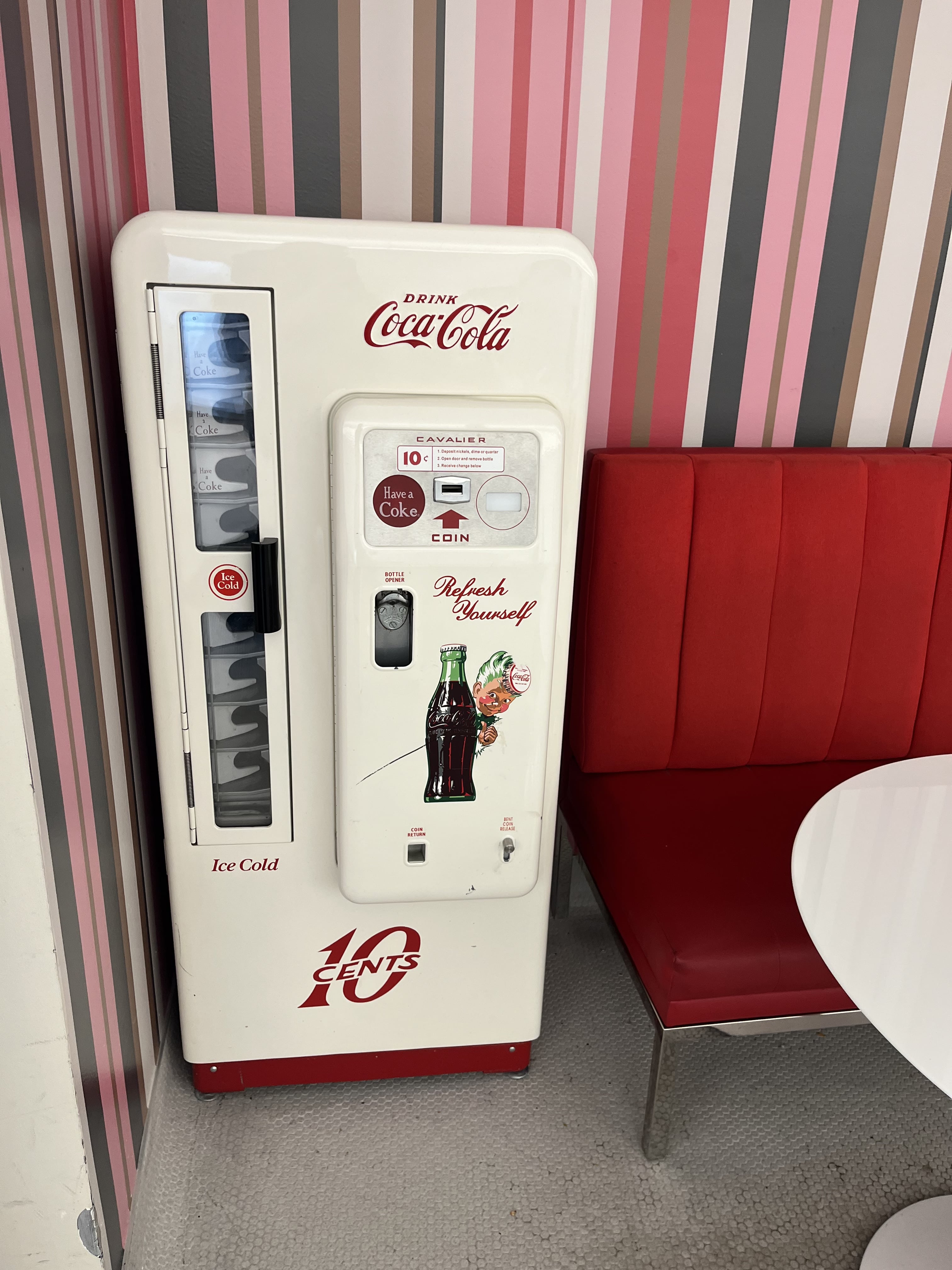 Neil Scrivener reviews the TWA Hotel in JFK's Terminal 5, in New York. John F Kennedy Airport - hotel review.