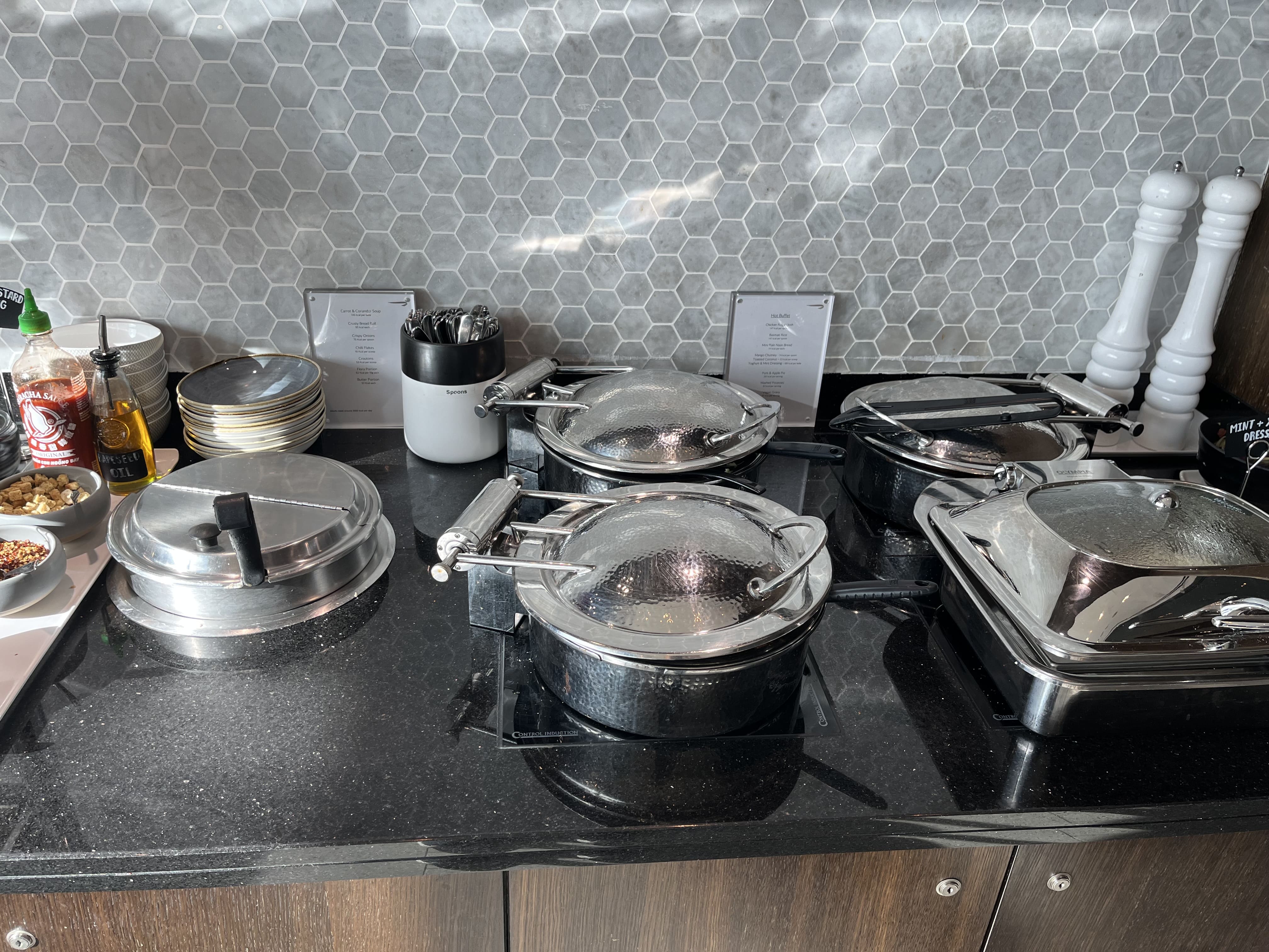 Neil Scrivener reviews the British Airways First and Business Class at Gatwick Airport's South Terminal - available to Club World and OneWorld passengers.