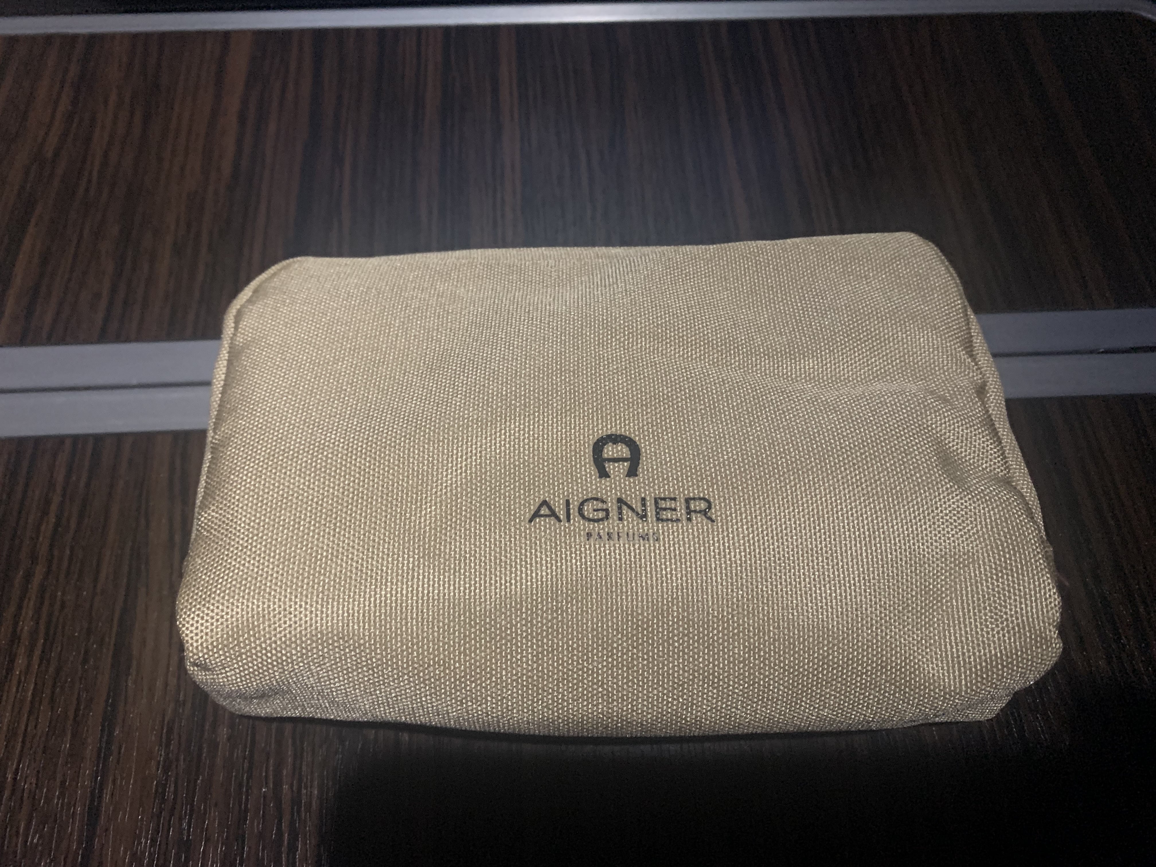 Neil Scrivener reviews Srilankan Airlines Business Class on board UL503 from Colombo to London Heathrow, on the A330-300.