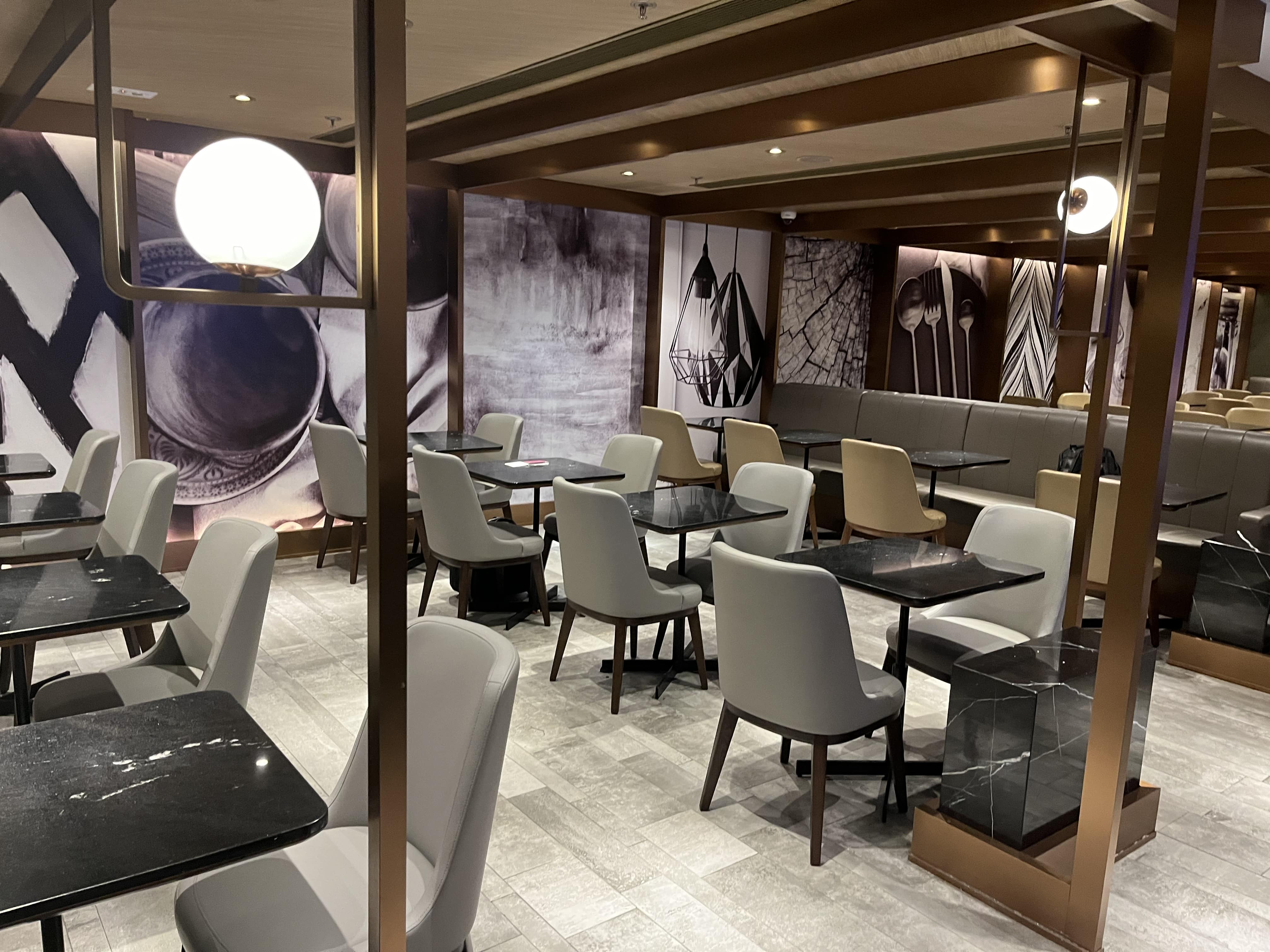 Neil Scrivener reviews the Plaza Premium Lounge First, in Hong Kong's International Airport. 