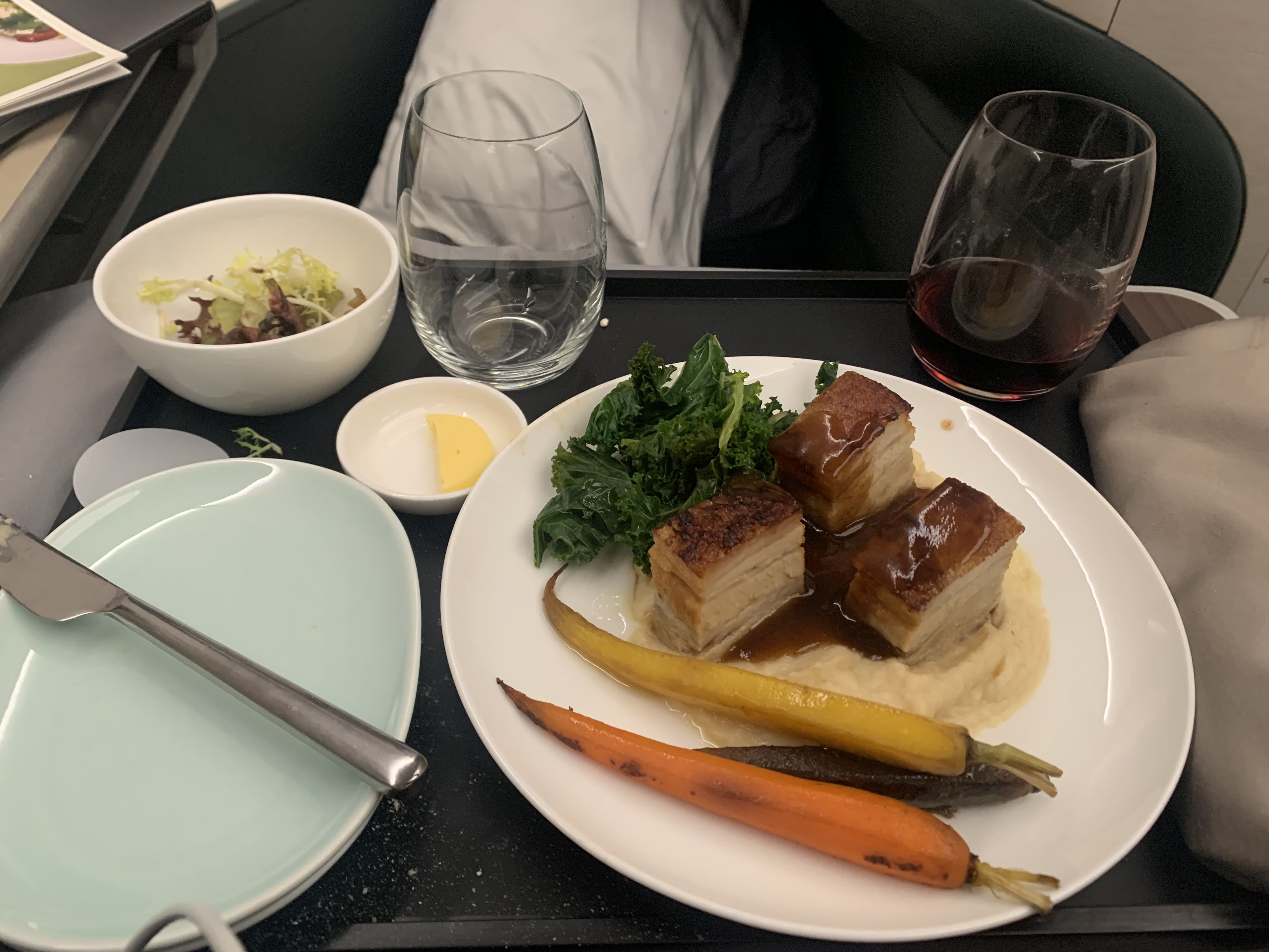 Neil Scrivener reviews Cathay Pacific's CX252 from London Heathrow to Hong Kong on the Airbus A350-900 in Business Class.