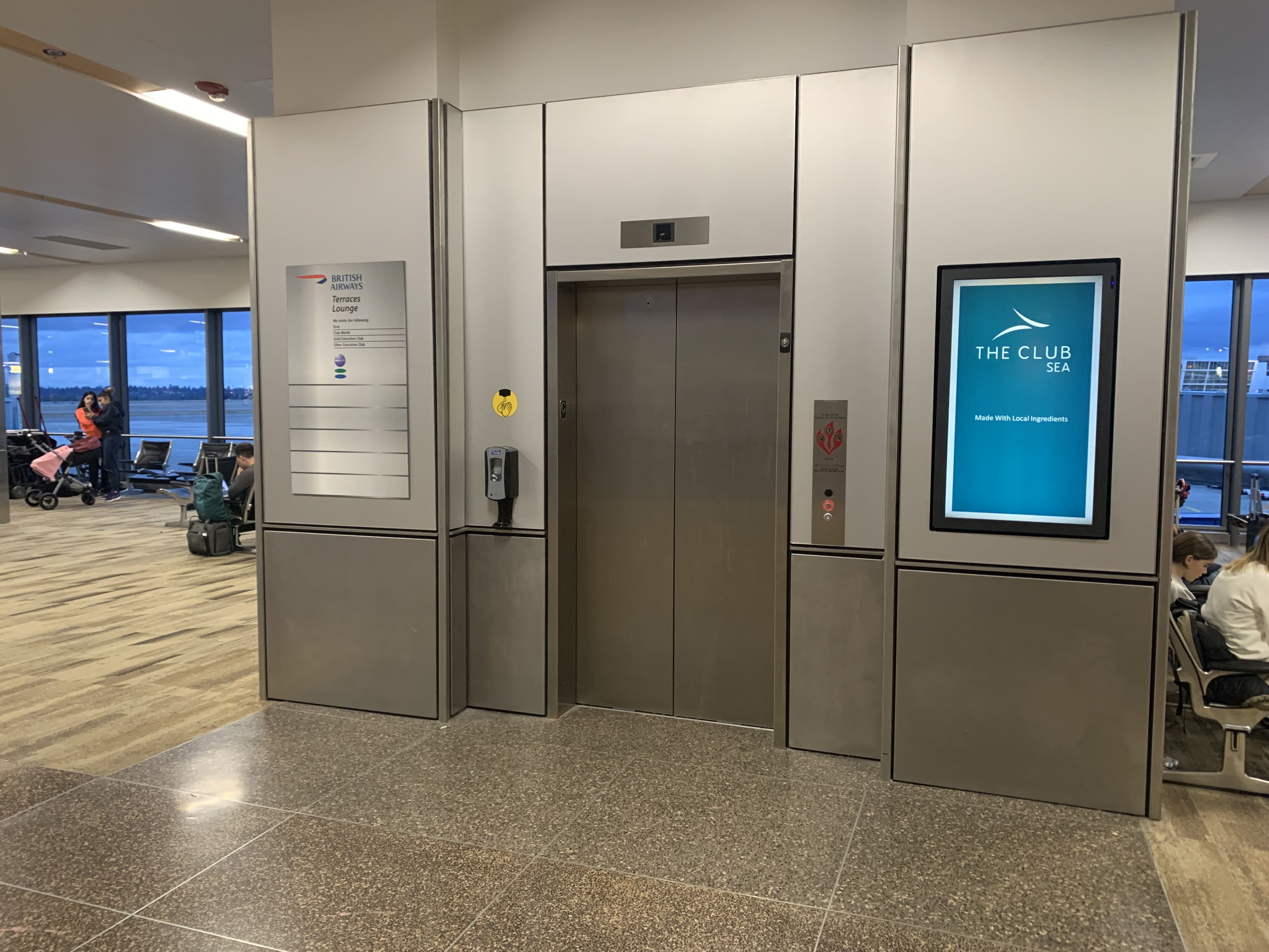 Neil Scrivener reviews The Club lounge in Seattle at S-Gates, the International Terminal (SEA); accessed via Priority Pass.