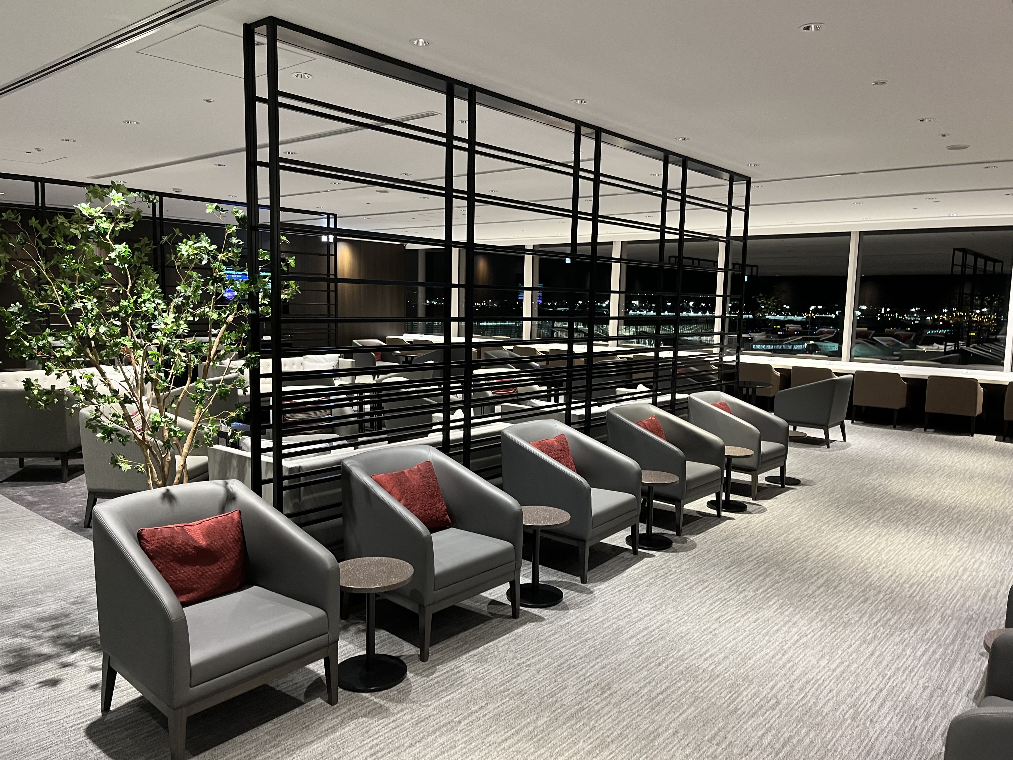 Neil Scrivener reviews the JAL First Lounge in Terminal 3 of Haneda's Tokyo Airport.