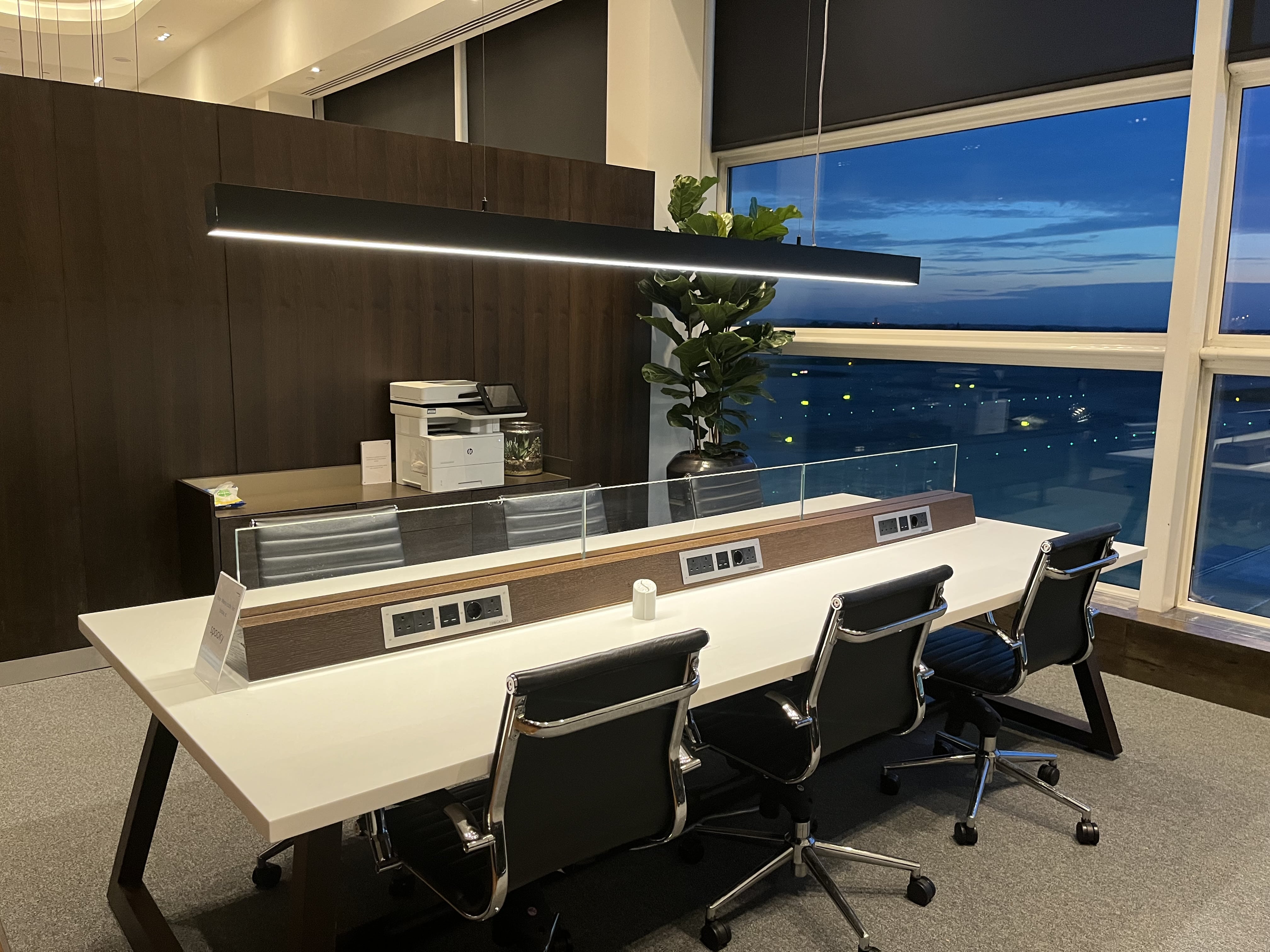 Neil Scrivener reviews the British Airways First and Business Class at Gatwick Airport's South Terminal - available to Club World and OneWorld passengers.