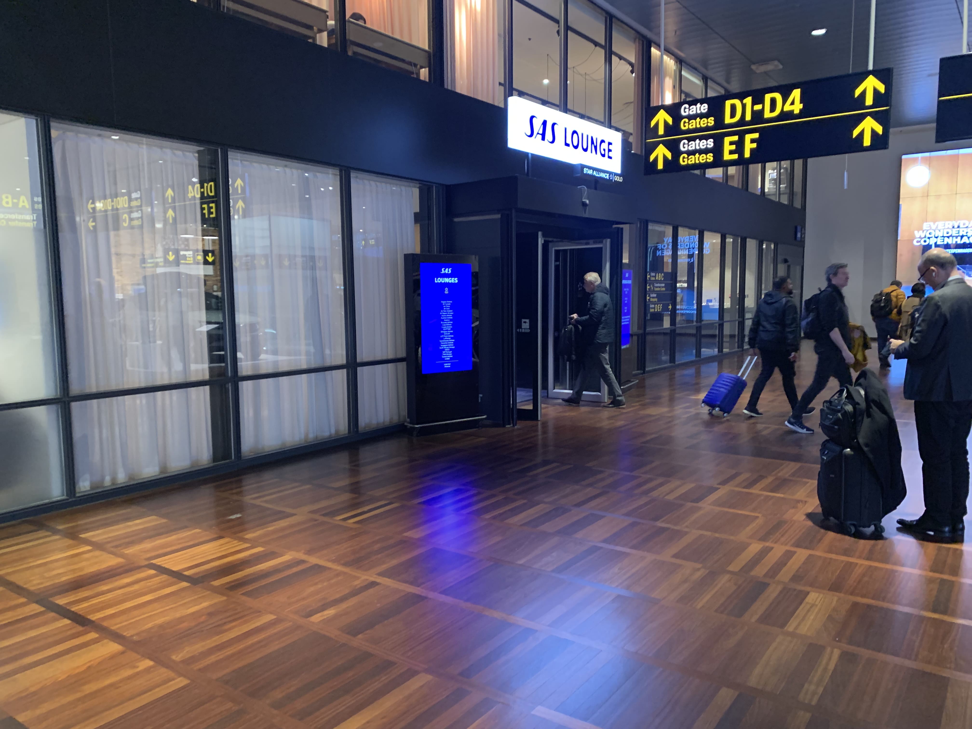 Neil Scrivener reviews the SAS (Scandinavian Airlines) Business Class Lounge in Copenhagen's Kastrup Airport (CPH).