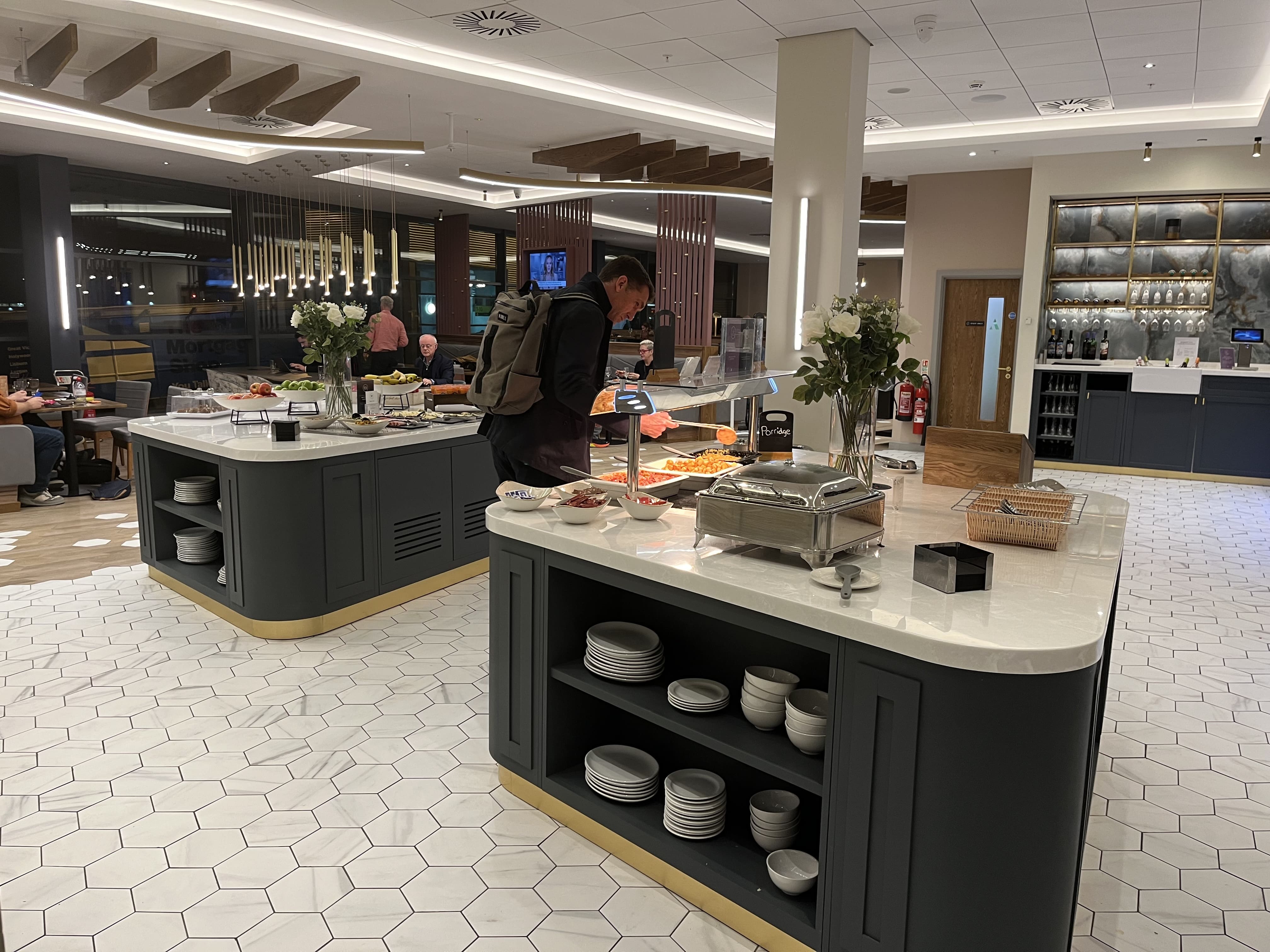 Neil Scrivener reviews the Aspire Lounge in Belfast's City Airport, accessed via British Airways (or Priority Pass).