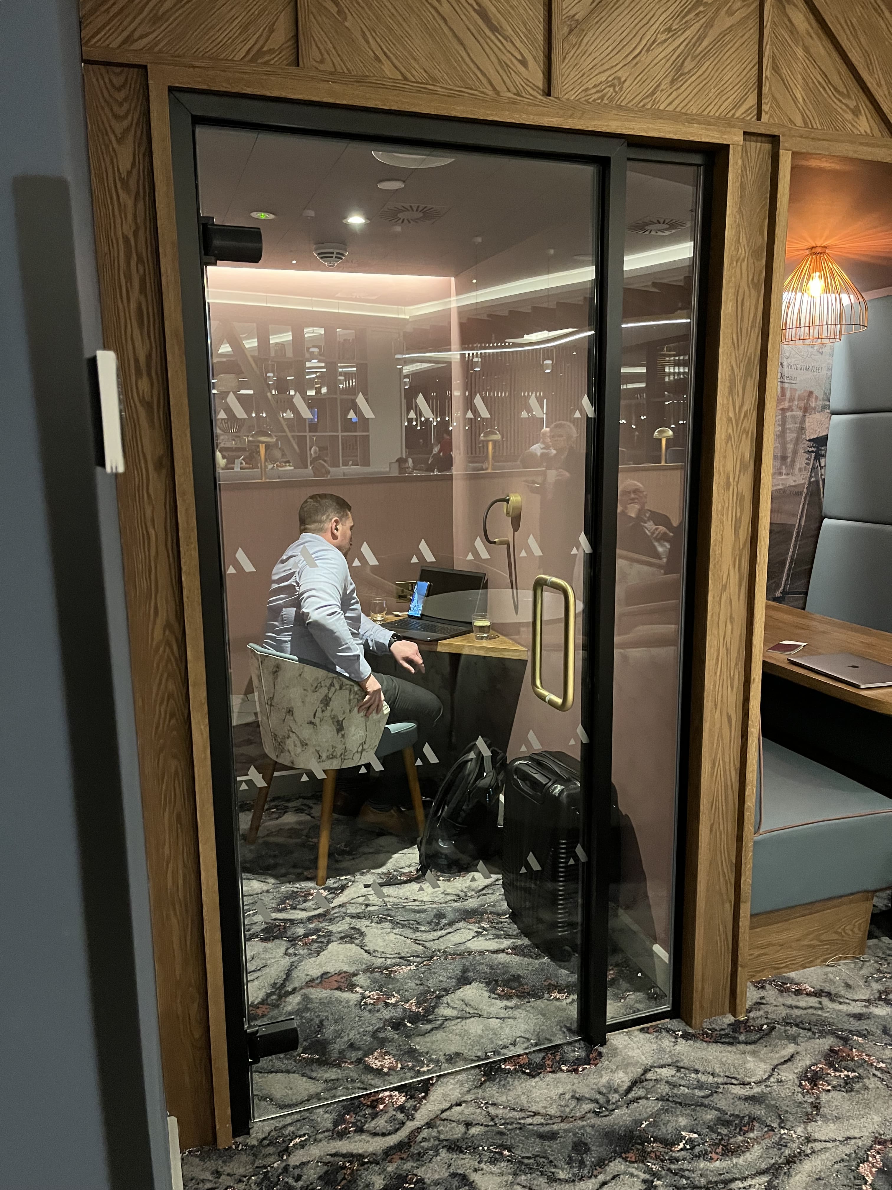 Neil Scrivener reviews the Aspire Lounge in Belfast's City Airport, accessed via British Airways (or Priority Pass).