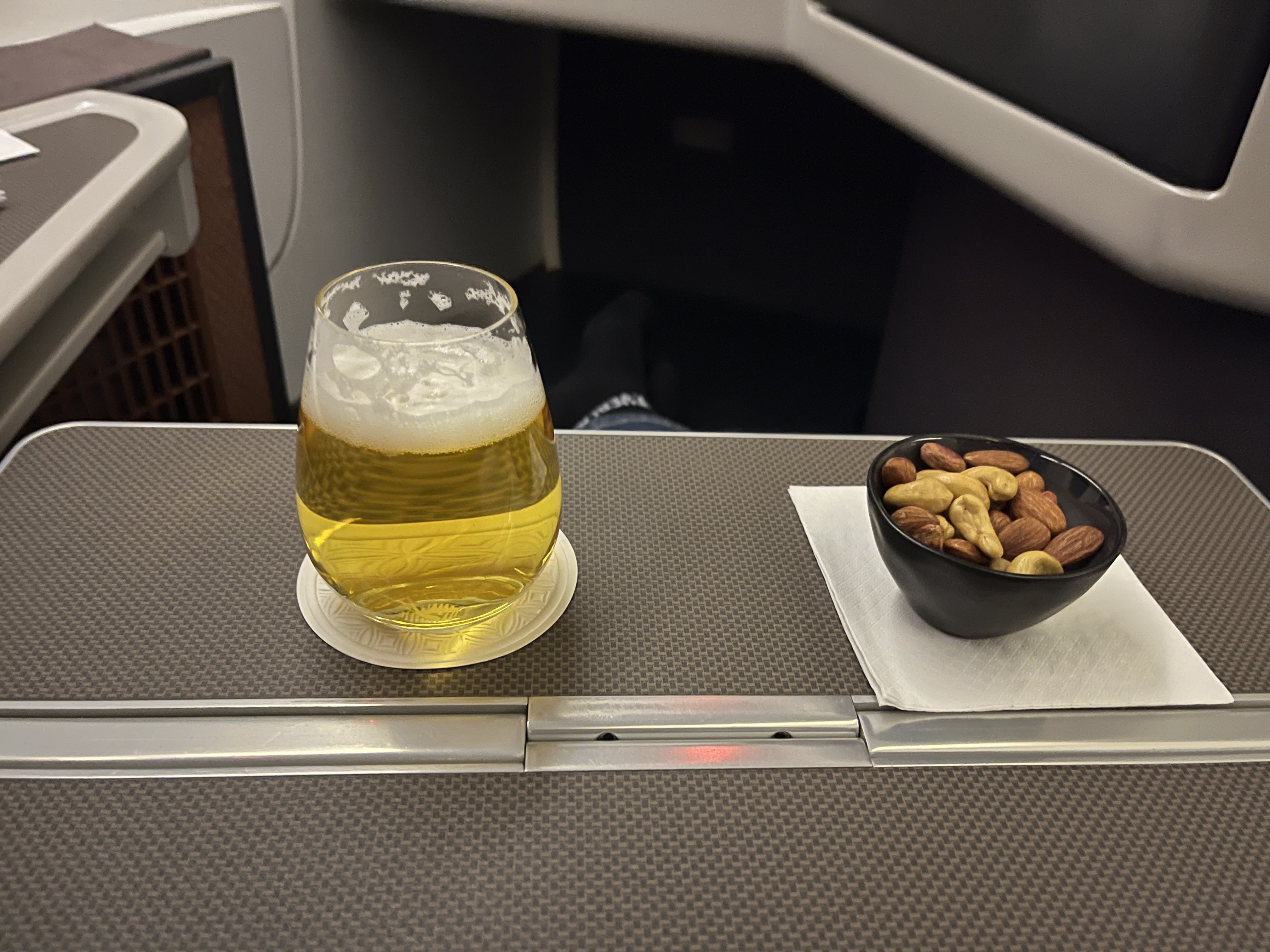 Neil Scrivener reviews Qatar Airways Doha to Male (Maldives) and back on QR672 and QR677 in Business Class. 