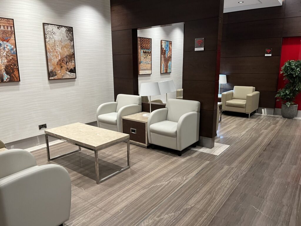 Neil Scrivener and Flying Business review the Marhaba Lounge in Dubai's (DXB) Terminal 1/Concourse D. Access includes Priority Pass members.