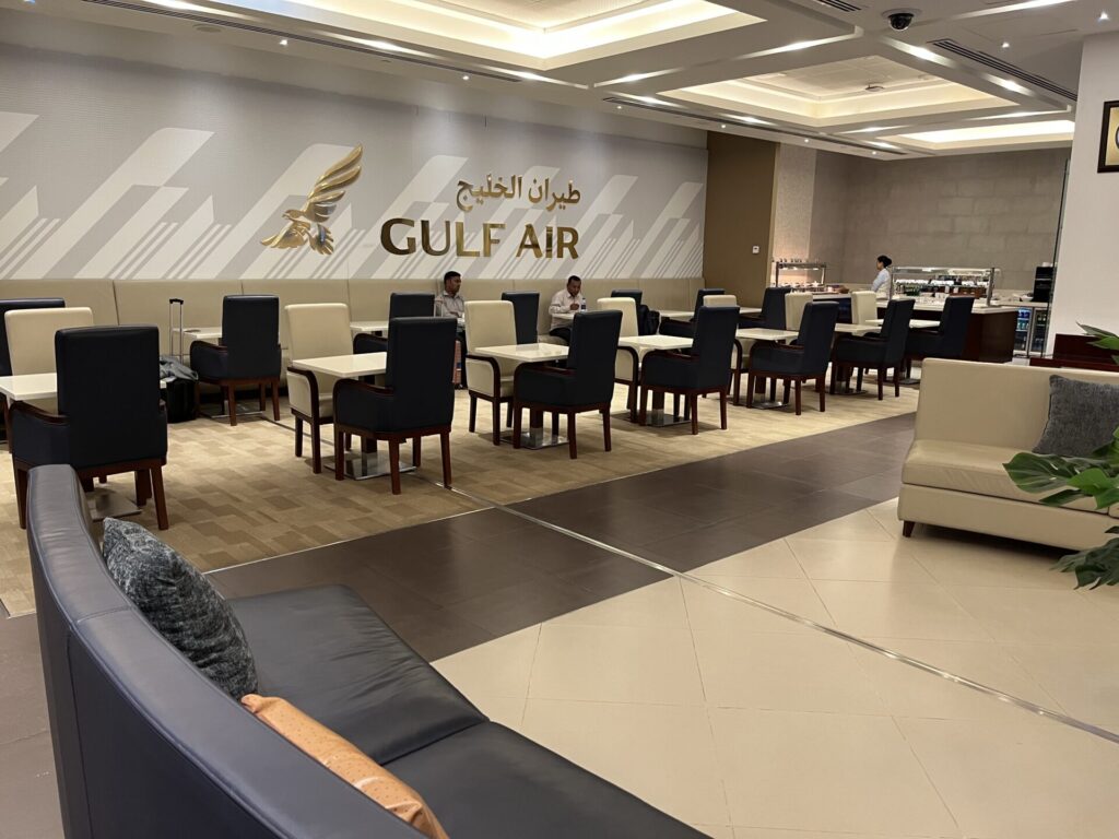 Neil Scrivener and Flying Business review the Gulf Air Lounge in Dubai's (DXB) Terminal 1/Concourse D. Access for Gulf Air Falcon Members and those flying Business Class with Gulf Air.