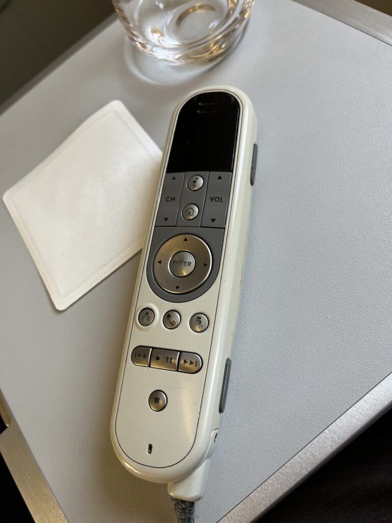 Neil Scrivener and Flying Business review Gulf Air's Falcon Gold (Business Class) on GF501 from Dubai to Bahrain. DXB to BAH.